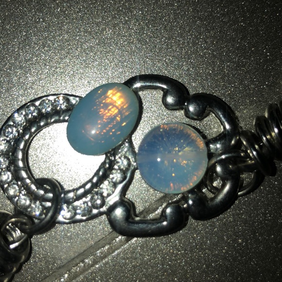 silver with opal statement necklace - Picture 2 of 4